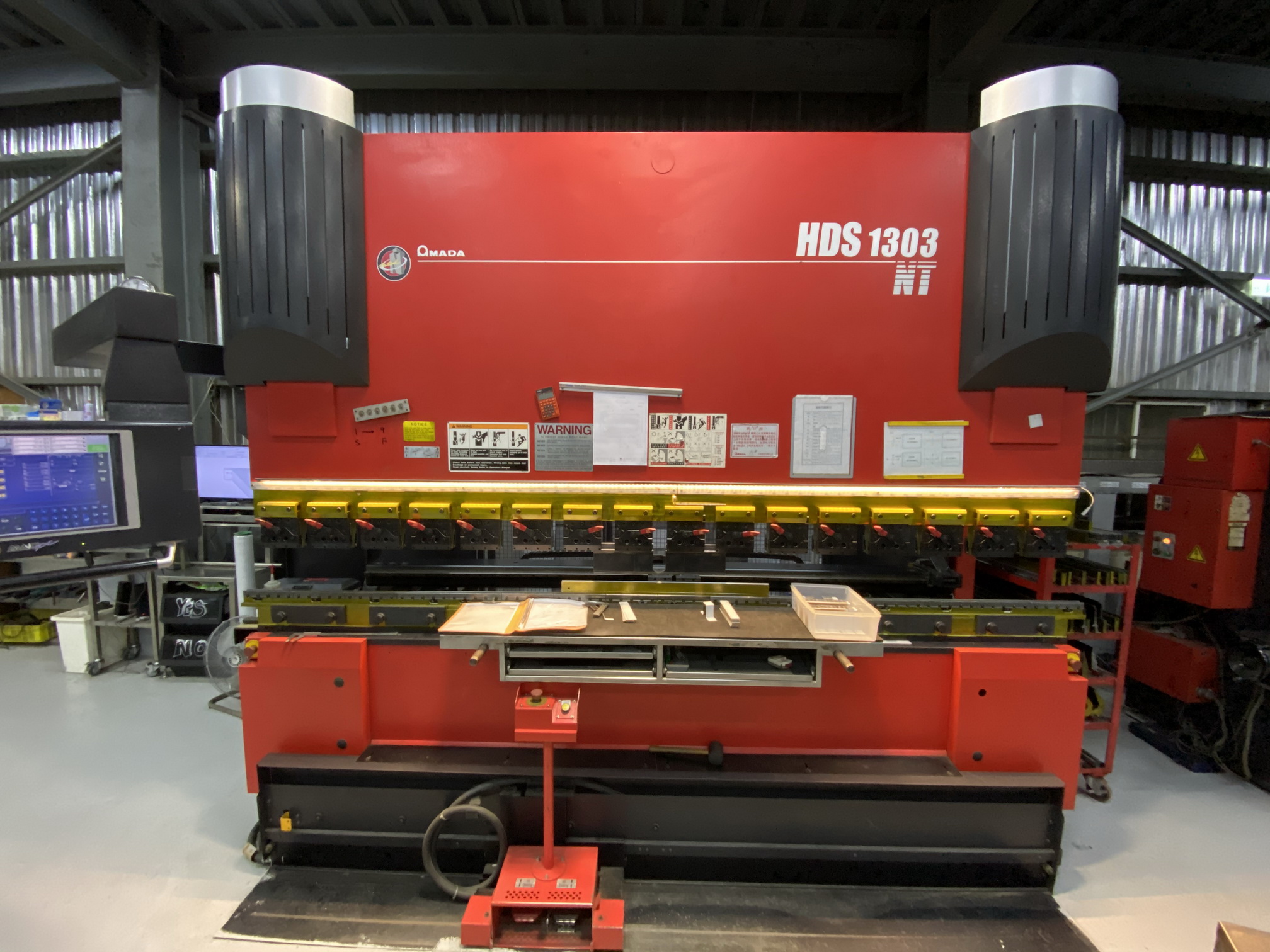 日本AMADA HDS 1303 數位折床